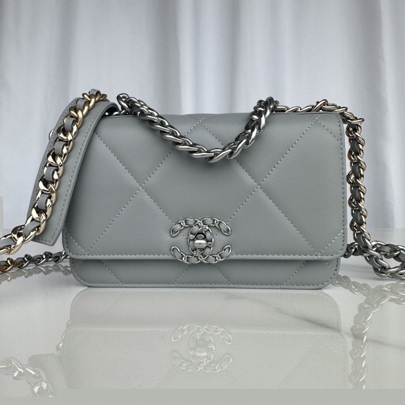 Ch*el 19 bags
